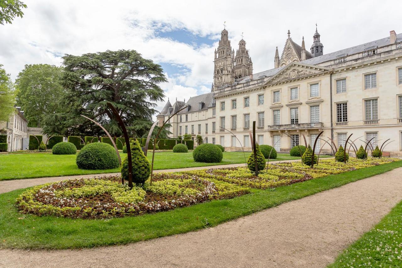 Le Carpe Diem Tours Exteriör bild